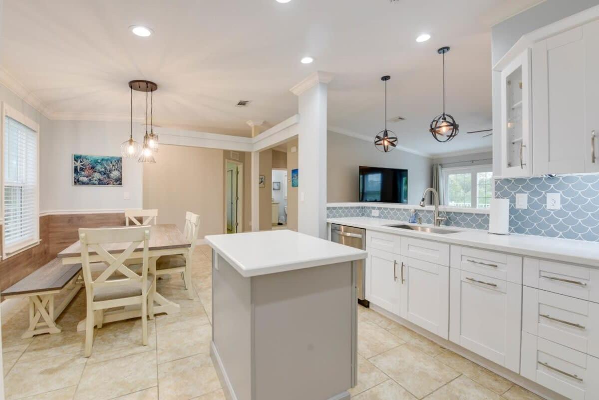 Loggerhead Lagoon - Modern Waterfront Home Pirates Cove Zewnętrze zdjęcie