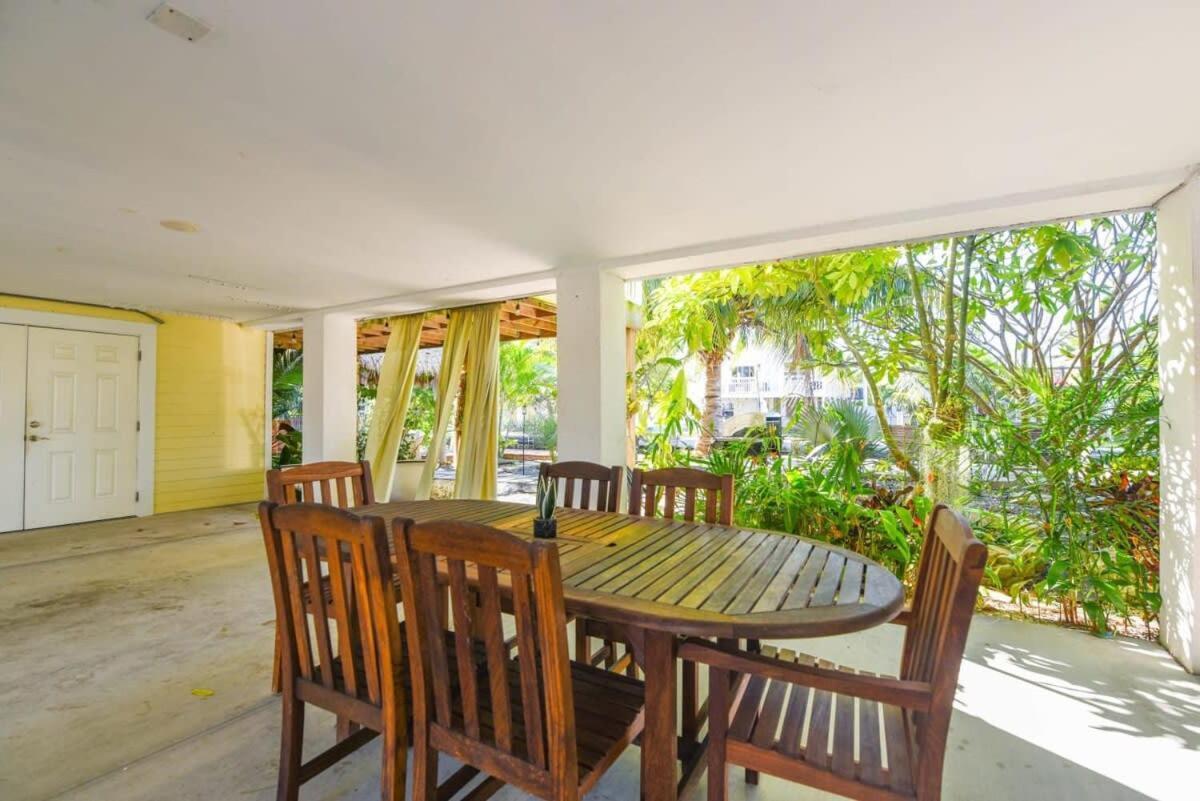 Loggerhead Lagoon - Modern Waterfront Home Pirates Cove Zewnętrze zdjęcie